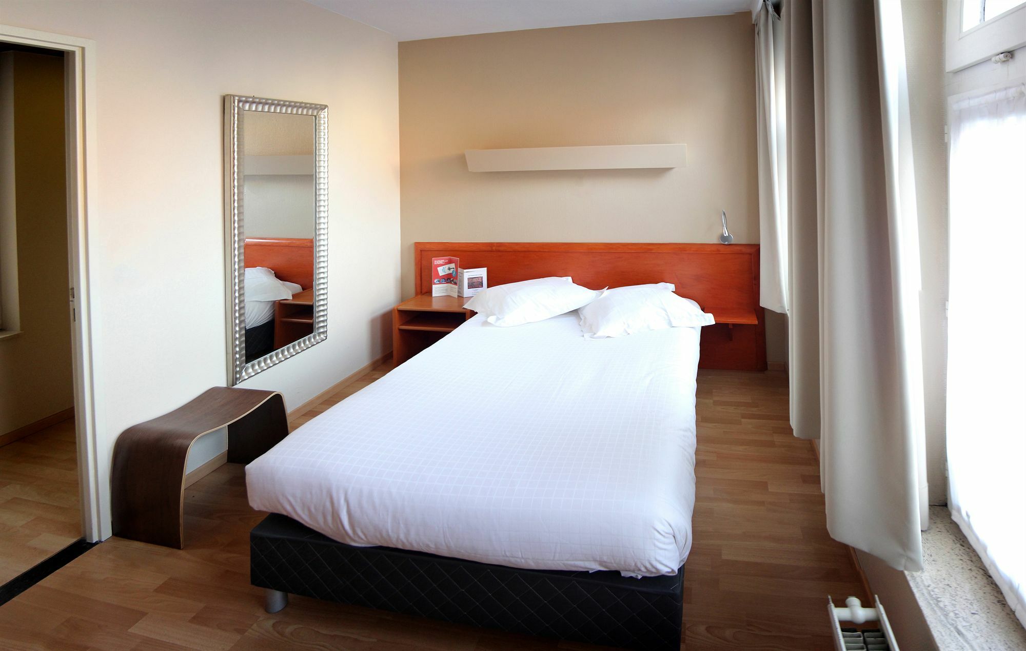 Hotel La Legende Bryssel Exteriör bild